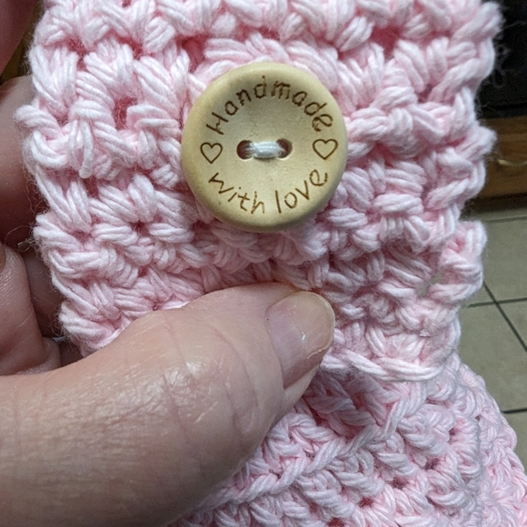 💞 2/$20 HAND CRAFTED Crocheted Towel Topper Hand Made - Picture 5 of 9